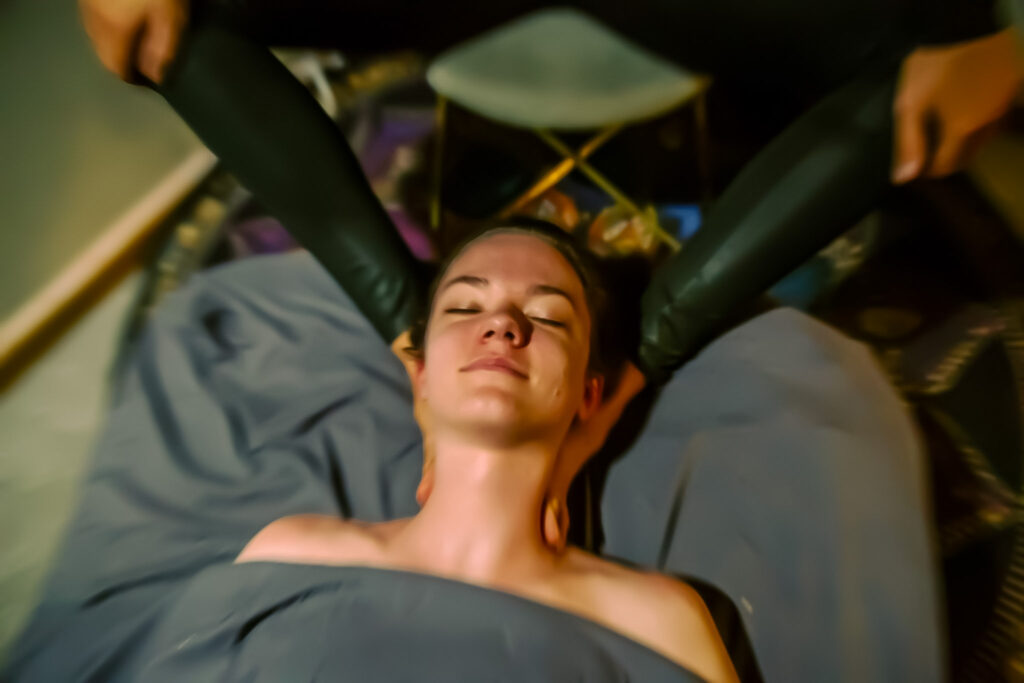 ashiatsu massage with feet